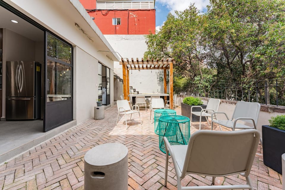 Casa Danubio Reforma by VH Hostel in Mexico City