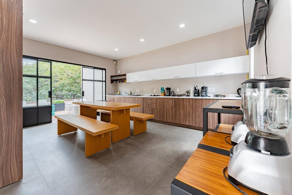 Casa Danubio Reforma by VH Hostel in Mexico City