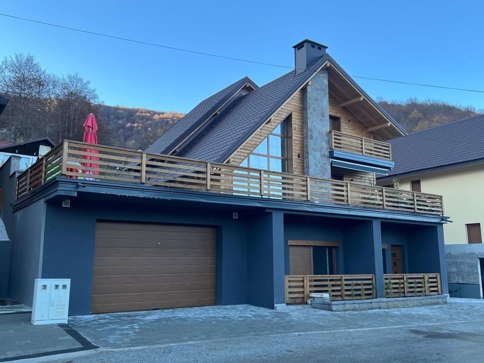 Villa Lake House Villa in North Macedonia