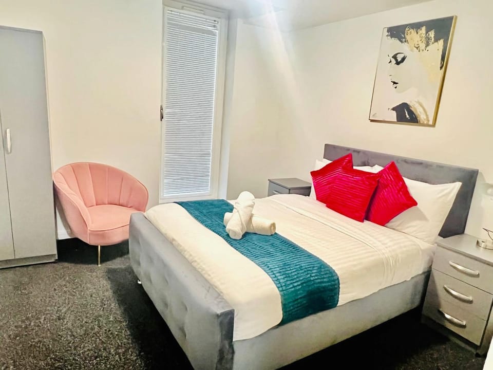 Bed, Photo of the whole room, Bedroom, wardrobe