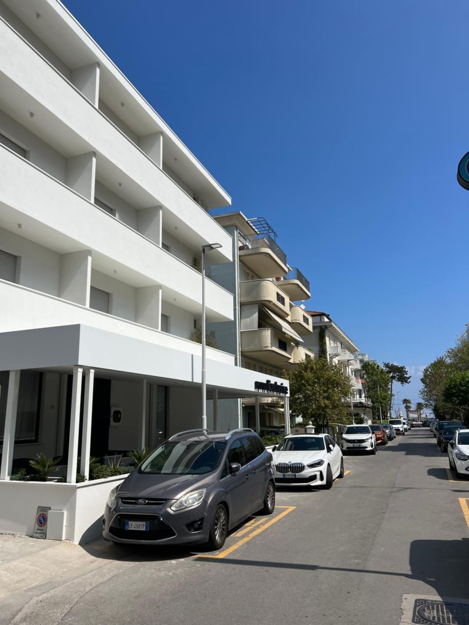 Property building, Day, Area and facilities