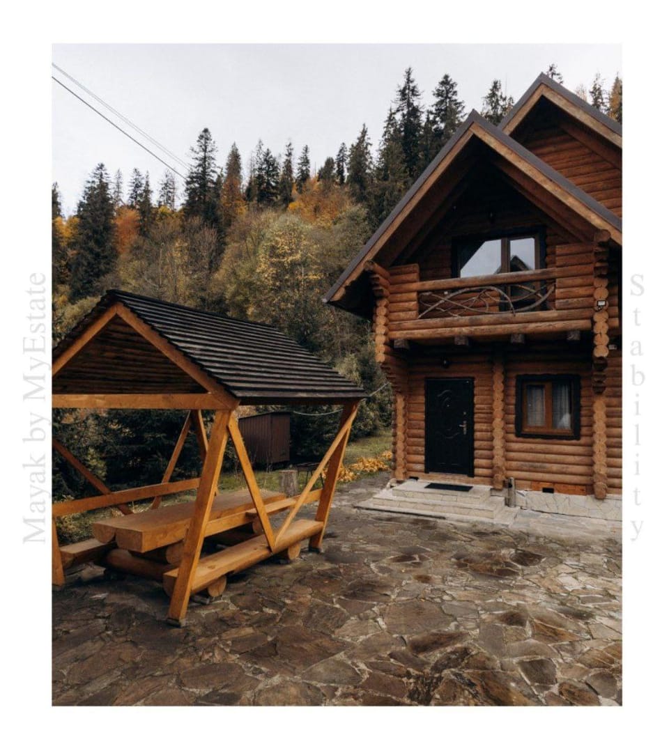 Property building, Facade/entrance, Day, Natural landscape