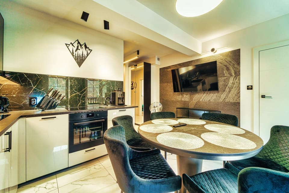 Kitchen or kitchenette, Living room, Seating area, dishwasher