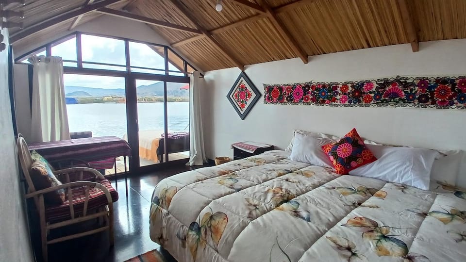 Uros Lunita Lodge Nature lodge in Puno, Peru