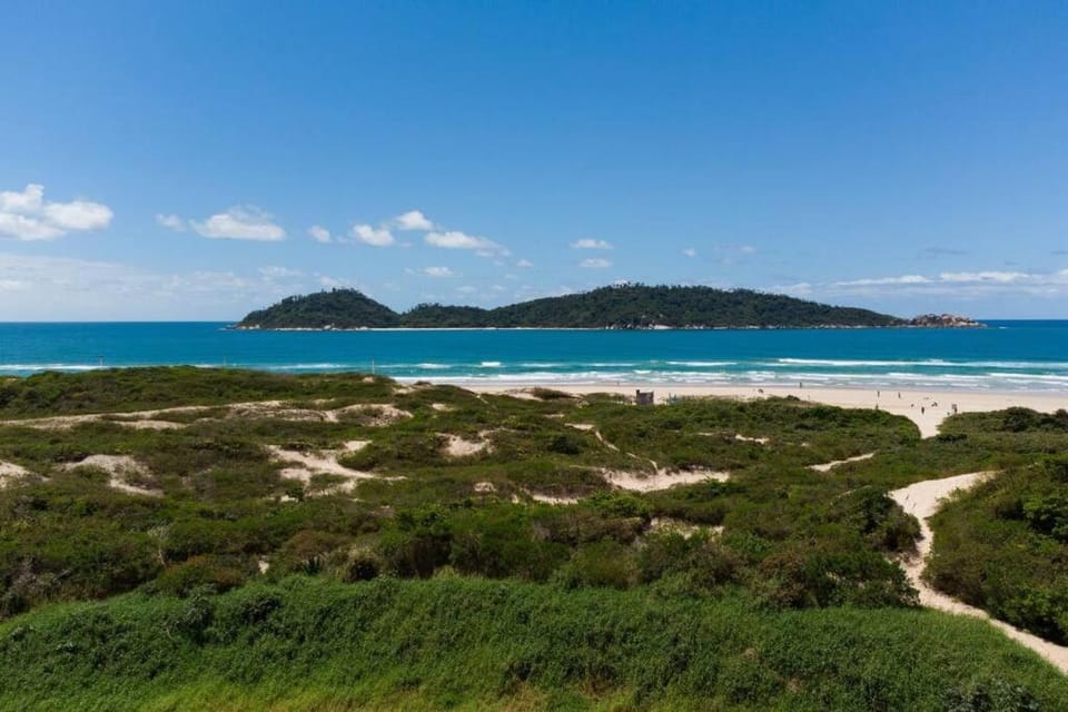 Casa de praia a 200 metros do mar House in Florianopolis