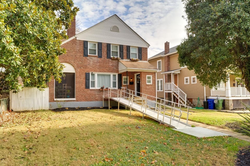 Charming Baltimore Getaway - 5 Miles to Downtown! House in Gwynn Oak