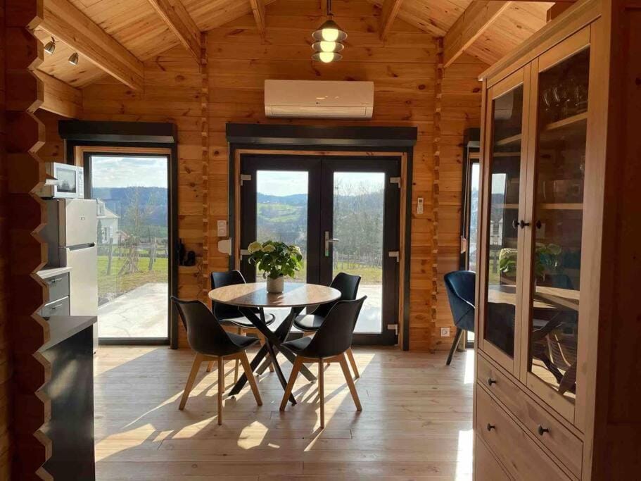 Le Chalet du Crescent House in Bourgogne-Franche-Comté