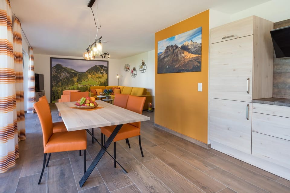Living room, Dining area, kitchen