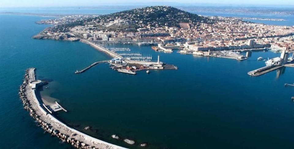 STUDIO 4 PERSONNES A 2Mn DE LA PLAGE Apartment in Occitanie