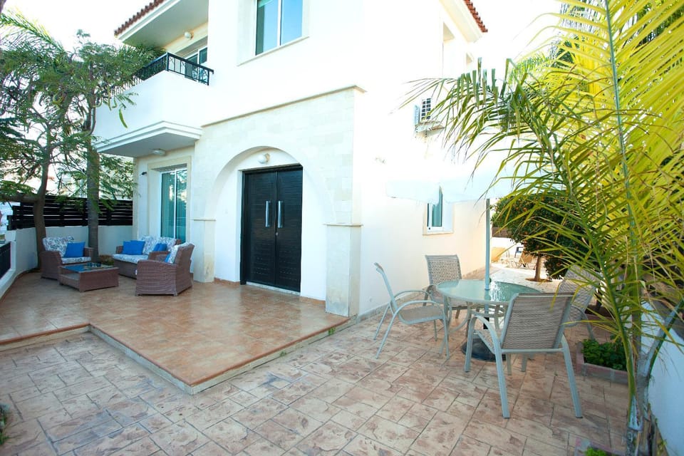 Villa Sirena, Pernera, Valentino Villa in Paralimni