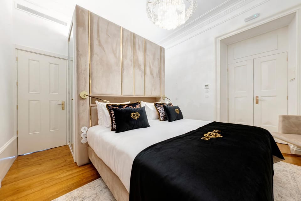 1877 Estrela Palace Bed and Breakfast in Aveiro