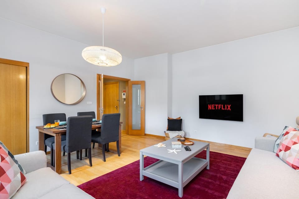 TV and multimedia, Living room, Dining area