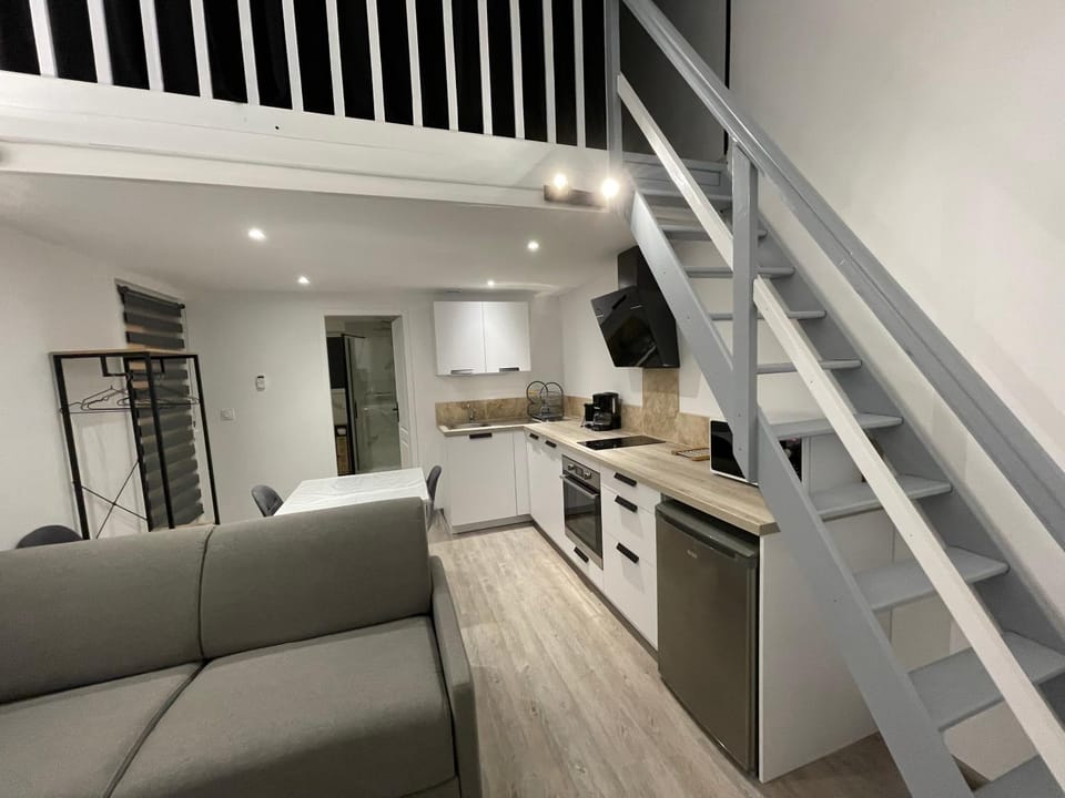 Appartement indépendant chez l’habitant Apartment in Nouvelle-Aquitaine