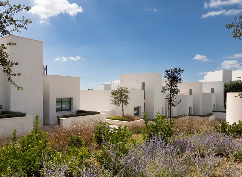 Property building, Day, Garden, Garden view