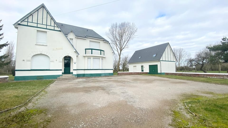 Property building, Garden