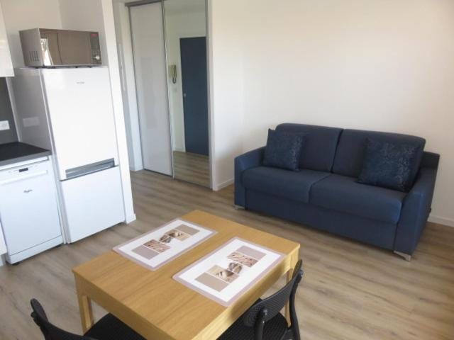 ANGLET-BIARRITZ Studio vue Mer - Terrasse + Garage Apartment in Anglet