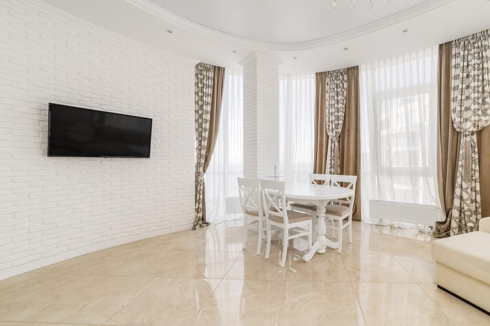 Gagarin Plaza Panoramic Sea View Apartment Apartment in Odessa