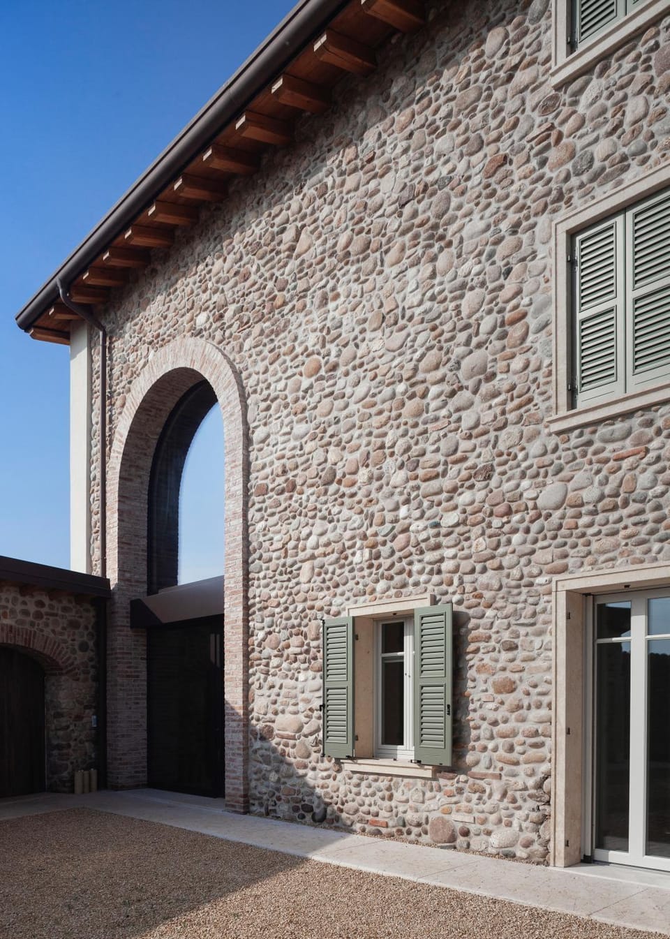 Facade/entrance