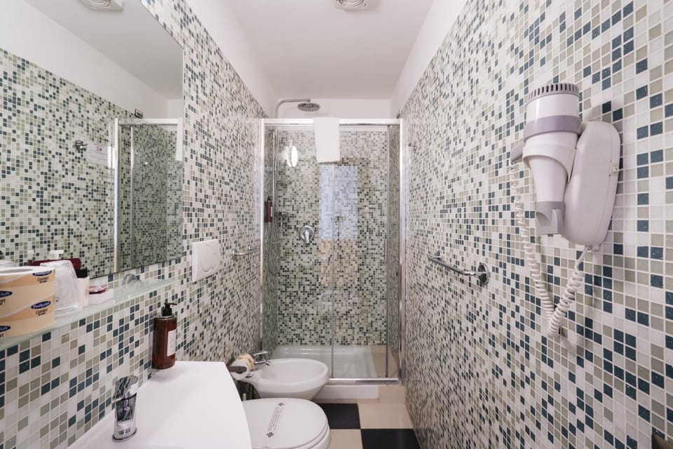 Bathroom, bidet