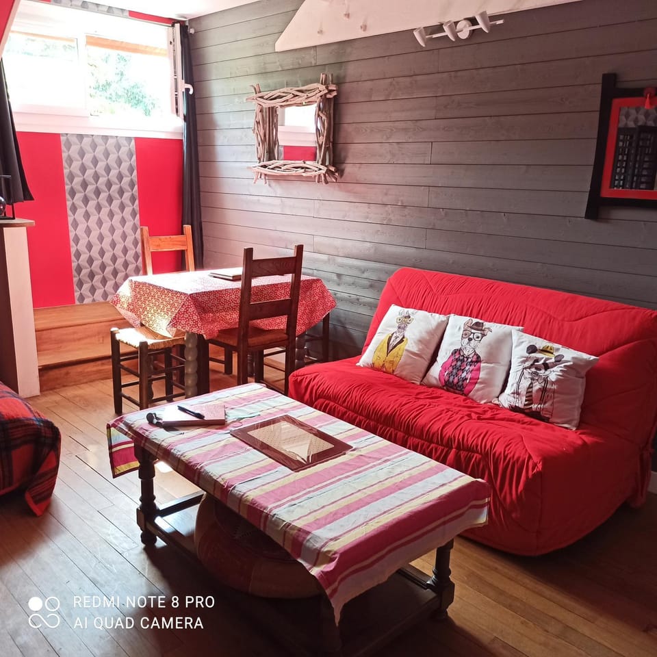 PETIT APPARTEMENT 30M2, 3 lits, de 1 à 4 pers Apartment in Normandy