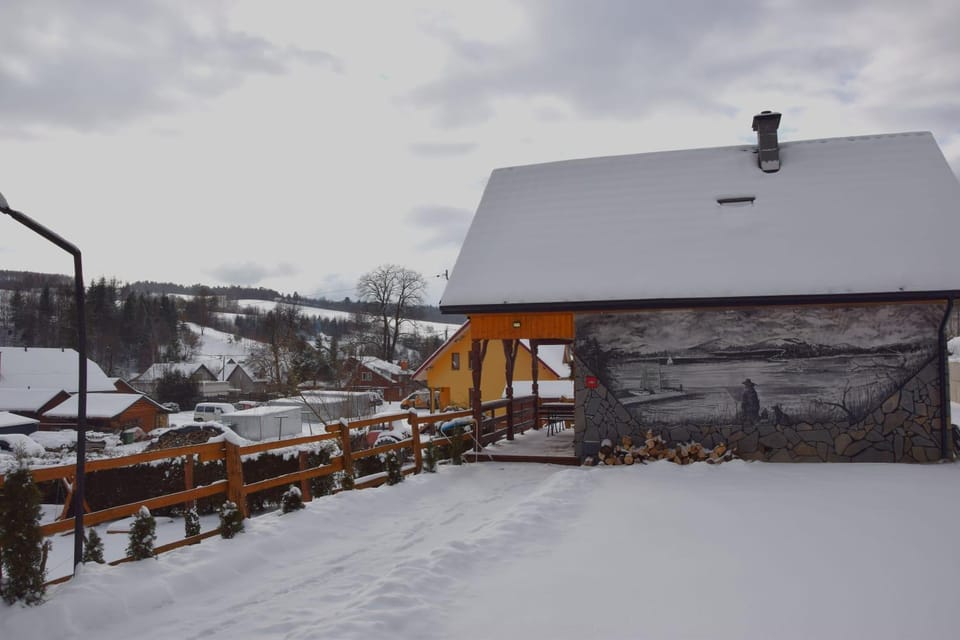 Property building, Natural landscape, Winter