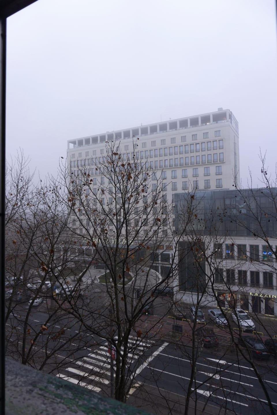 Day, Neighbourhood