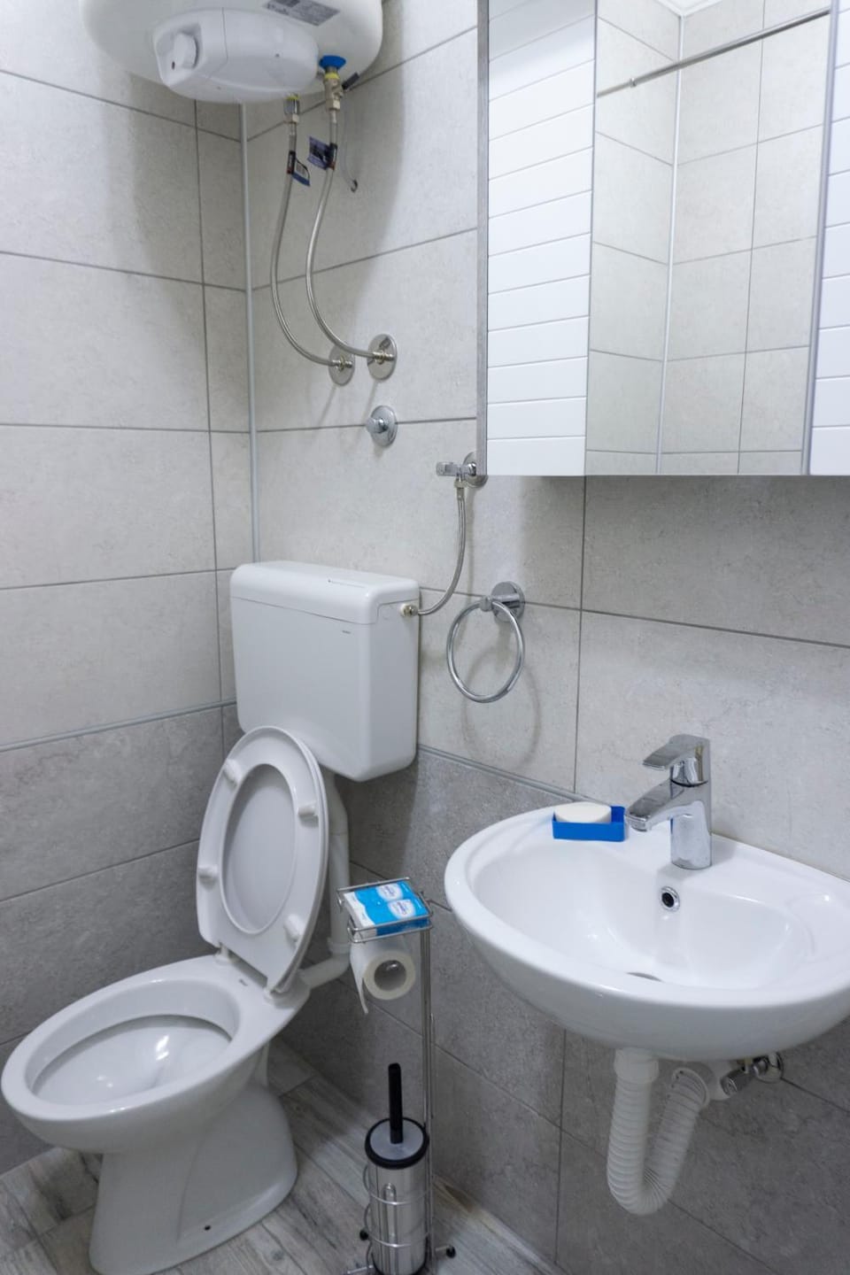 Shower, Toilet, Bathroom