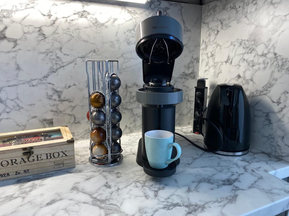 Coffee/tea facilities, Kitchen or kitchenette