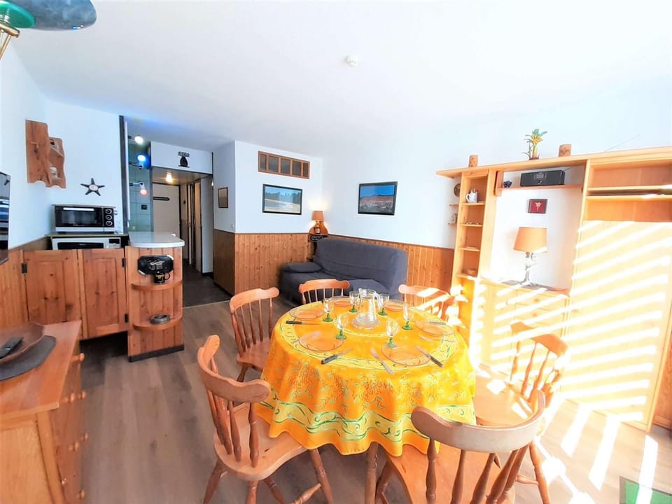 Studio cabine 6 pers à Piau-Engaly avec balcon et vue sur pistes - FR-1-457-302 Cabin in Saint-Lary-Soulan