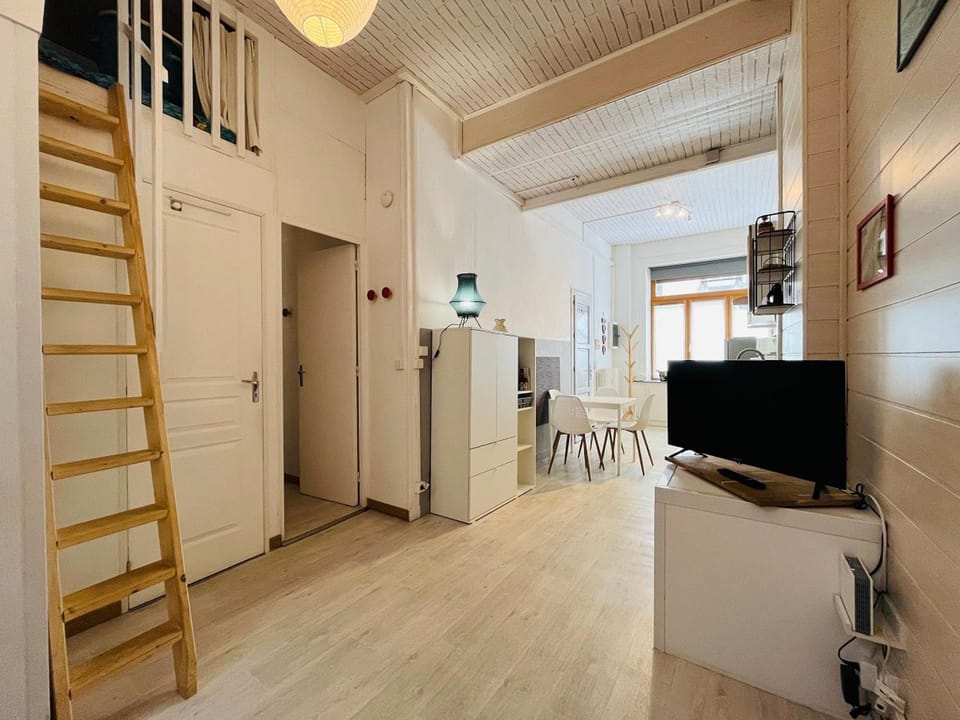 T2 Confortable Centre Mont-Dore avec WiFi - FR-1-608-221 Apartment in Auvergne-Rhône-Alpes