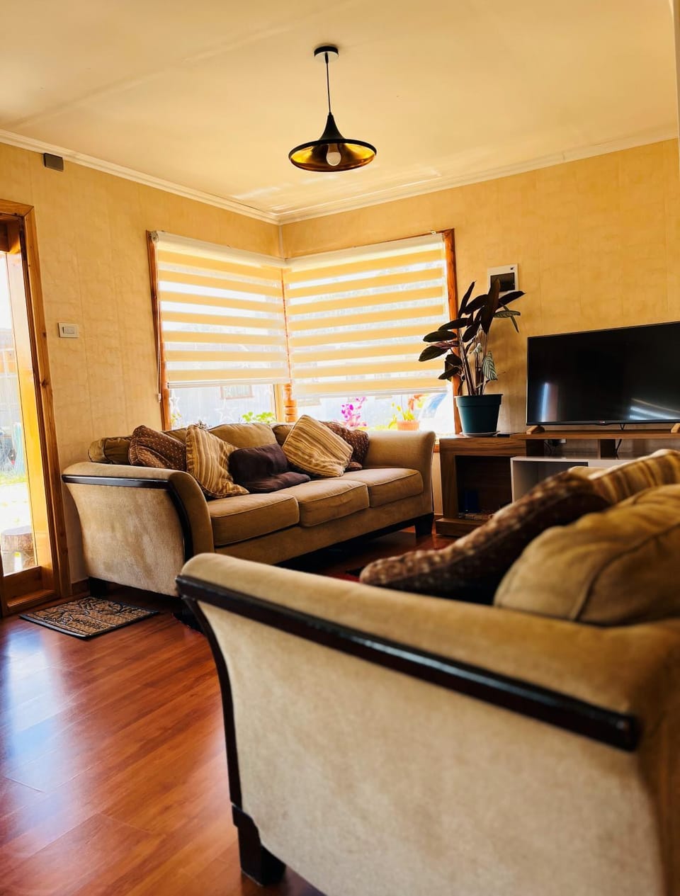 Communal lounge/ TV room