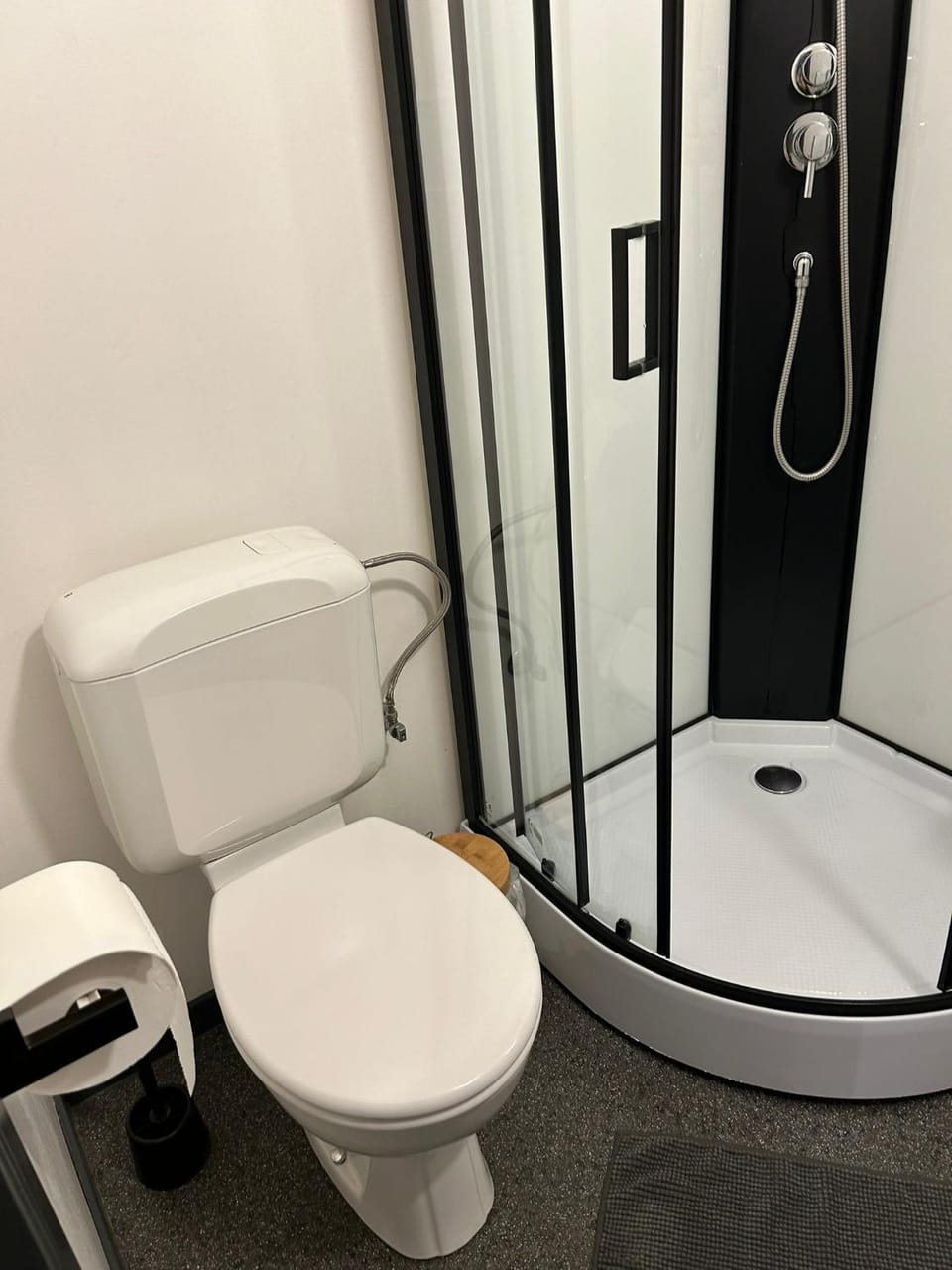 Shower, Toilet, Bathroom