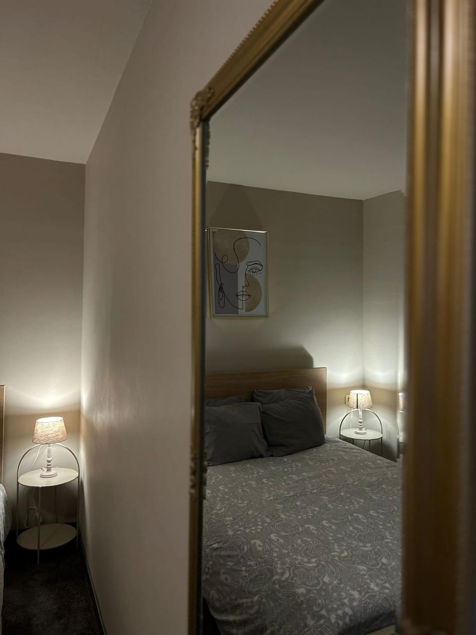Bed, Photo of the whole room, Bedroom