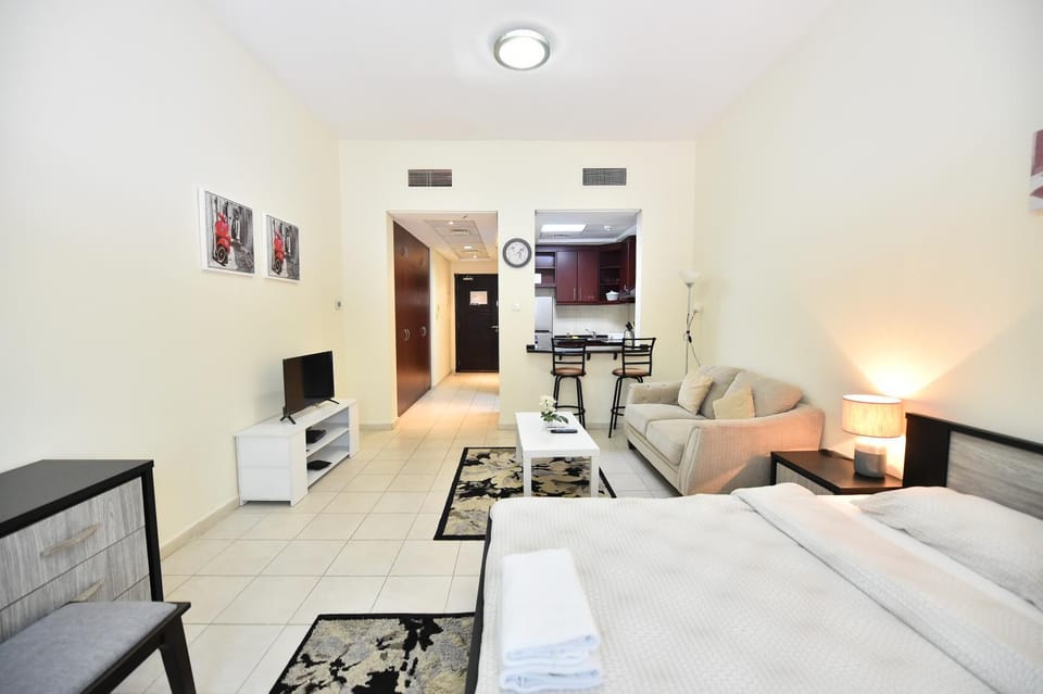 Communal lounge/ TV room, TV and multimedia, Living room, Seating area