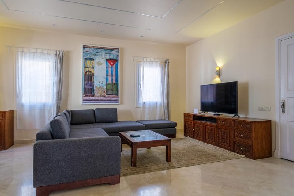 El Gouna abo tig marina 1 bedroom apartment and 1 bedroom at the Roof Apartment in Hurghada