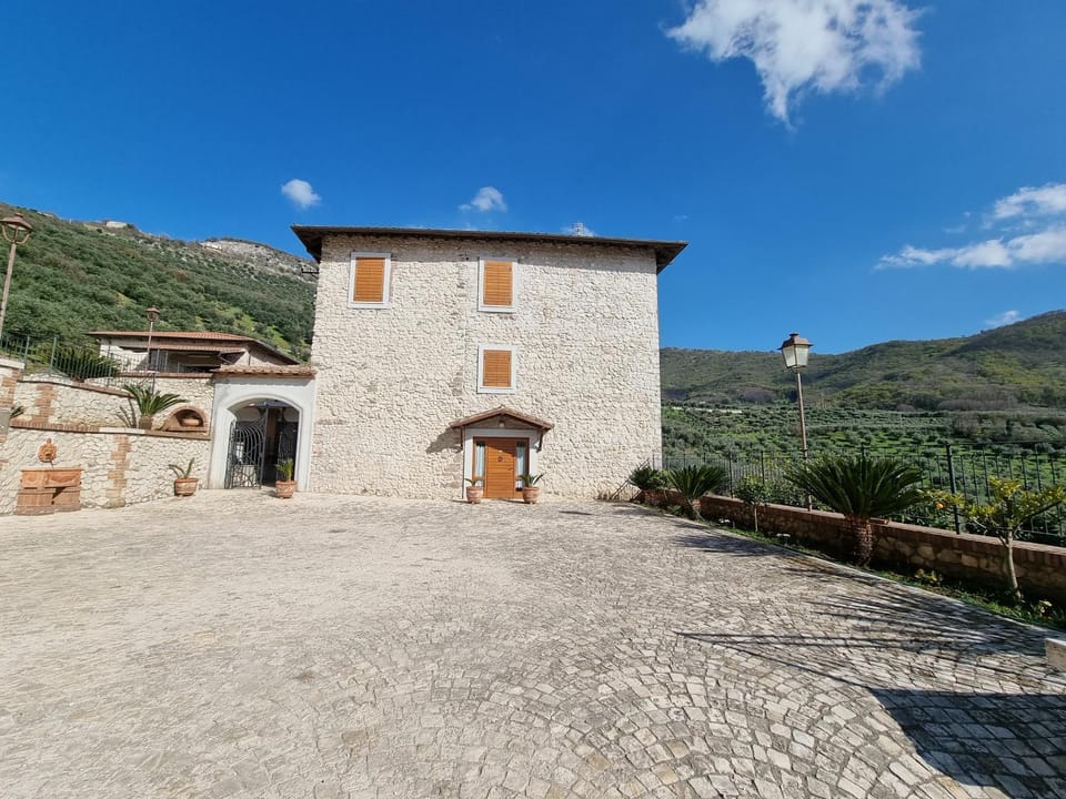 Property building, Facade/entrance, Natural landscape, Mountain view, Parking