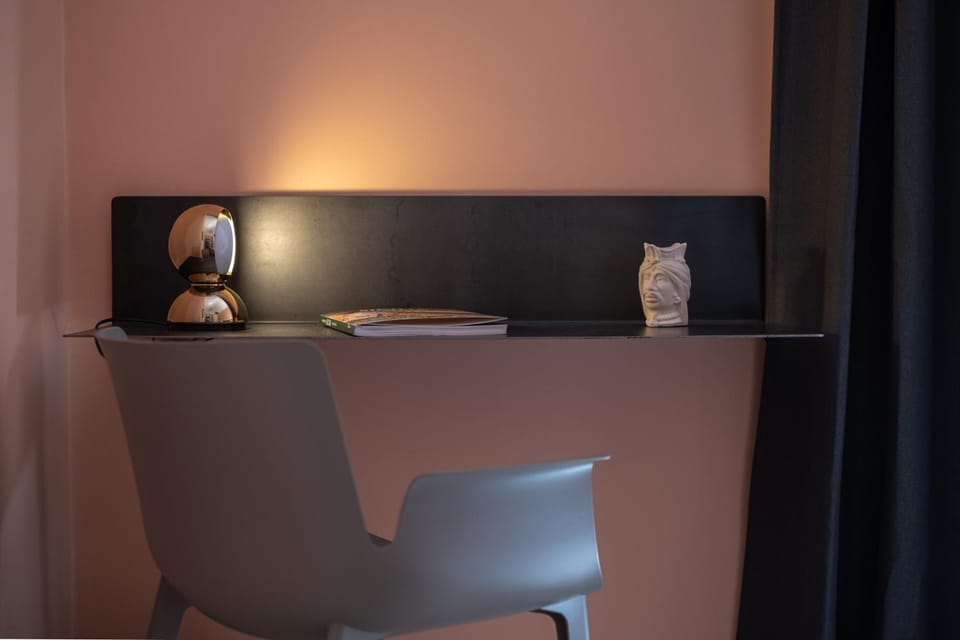 Seating area, hair dresser