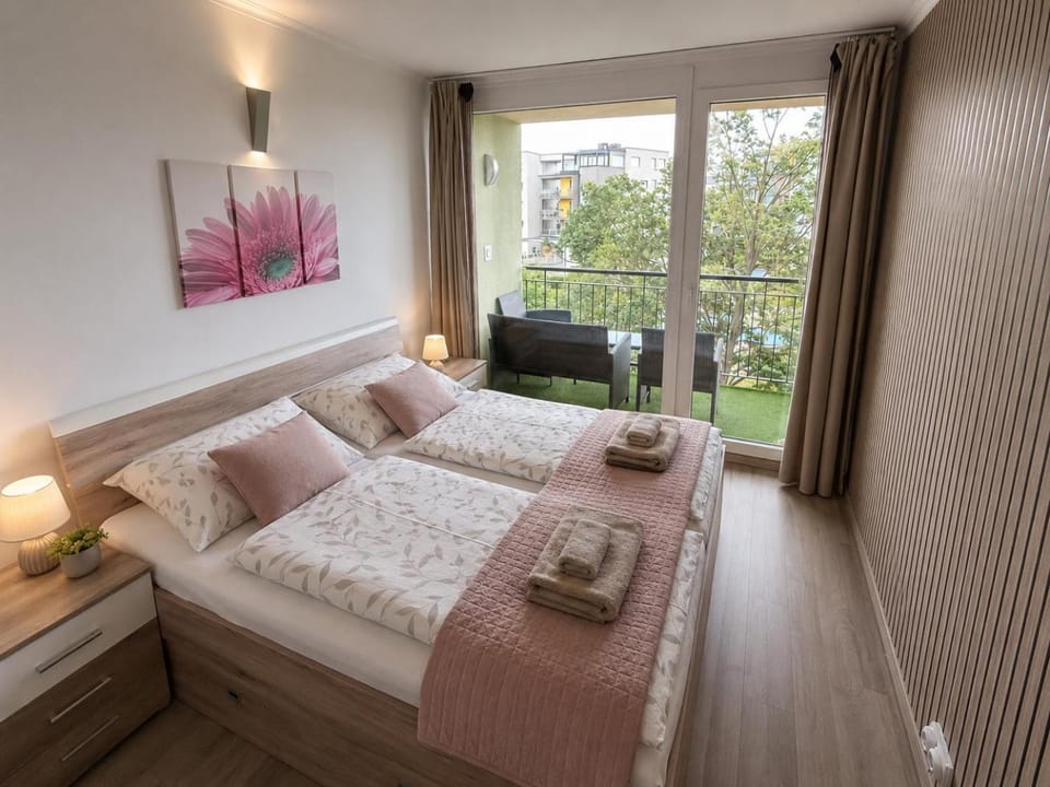 Cadet Apartman with lake view Apartment in Siófok
