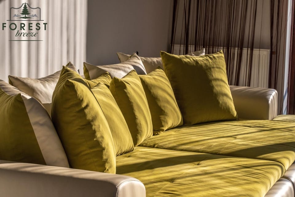 Bed, Living room, Decorative detail, Seating area