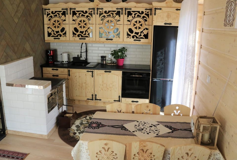 Kitchen or kitchenette, Living room, Dining area, Communal kitchen, pet friendly