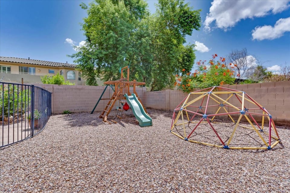 Grand Ironhorse House in Gilbert
