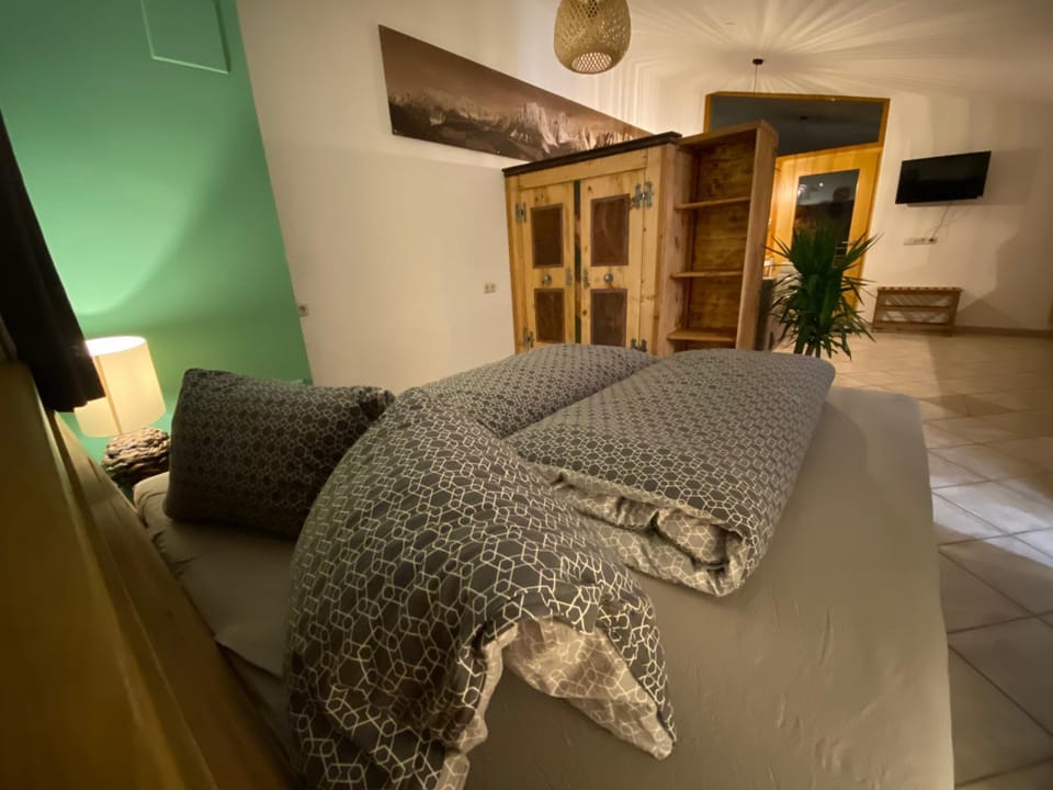 Photo of the whole room, Bedroom