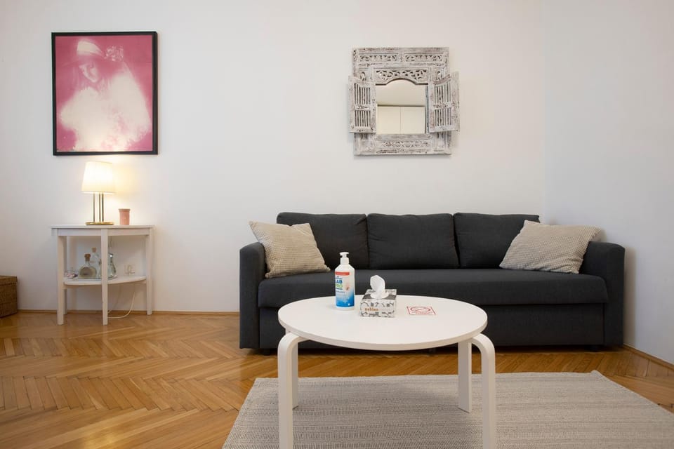 Vedrana-near centre and free garage, electricity for electric cars Apartment in City of Zagreb