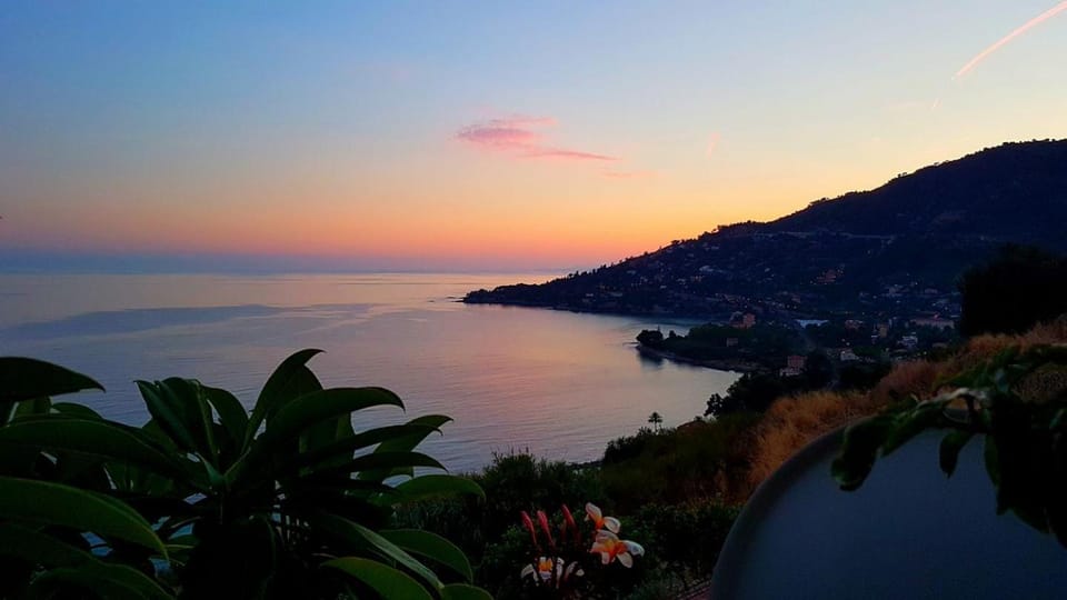 Romantic Casa Lorenzina Affittacamere Bed and Breakfast in Liguria