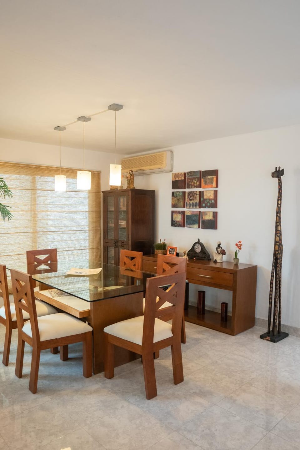 Dining area, Dinner