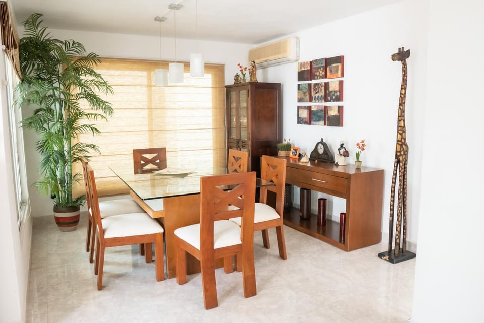 Dining area, Dinner