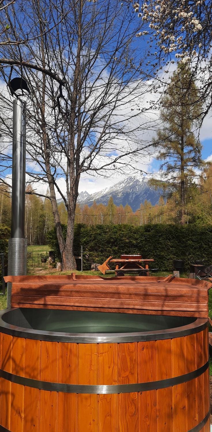 Hot Tub, Mountain view