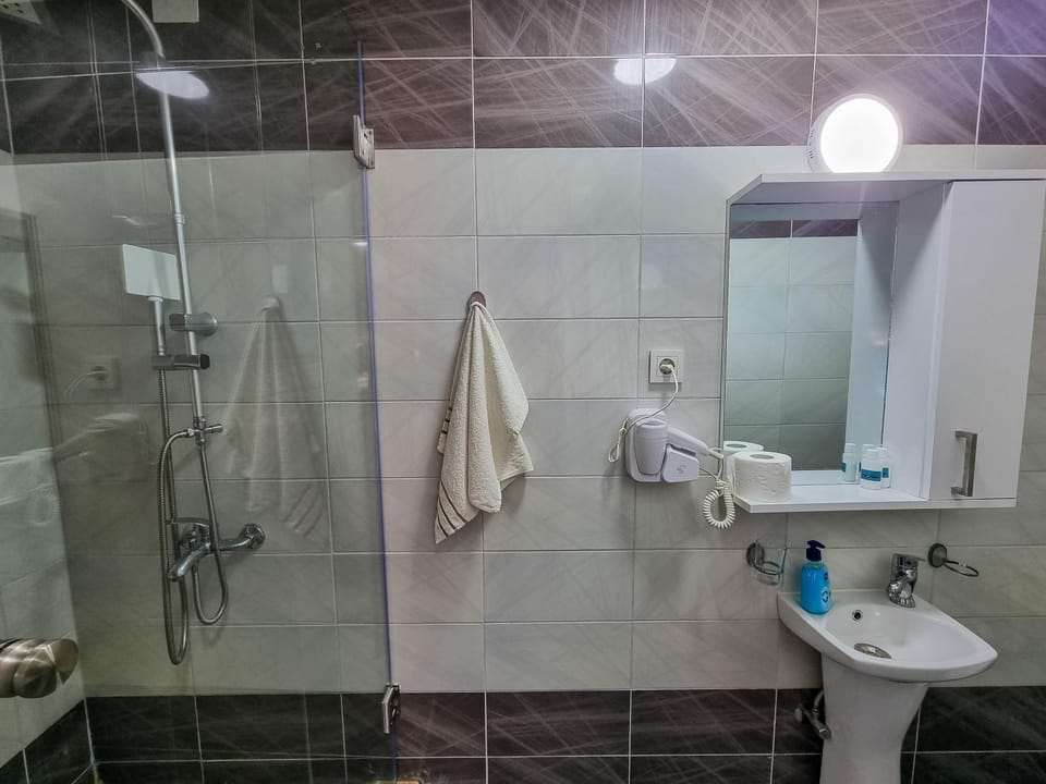 Shower, Bathroom