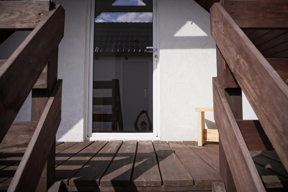 Facade/entrance, Balcony/Terrace