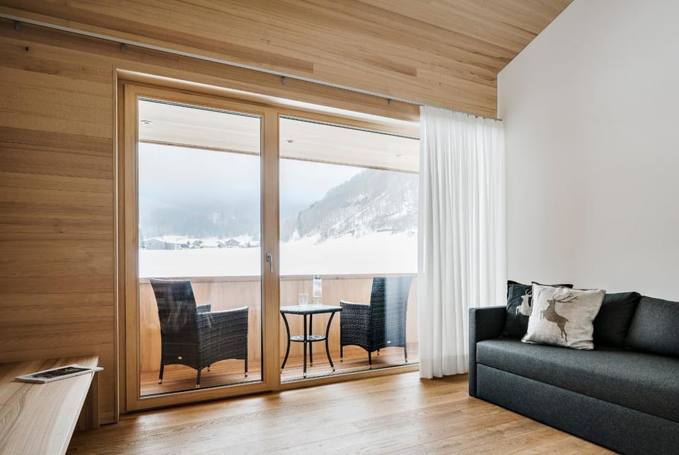 Living room, Seating area, Mountain view